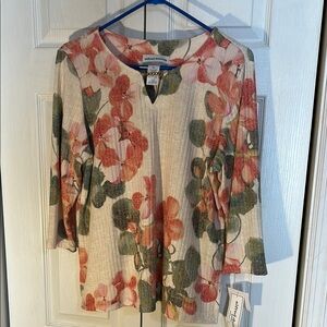 Alfred Dunner Floral Women's Top - NWT